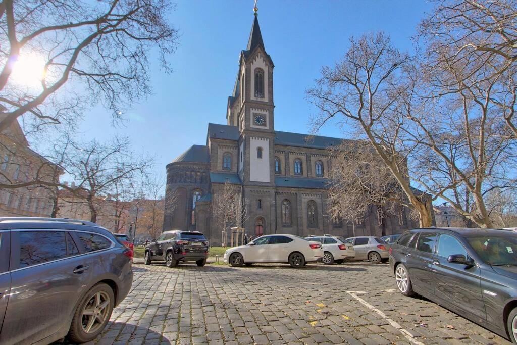 Auriapartments Karlin 2Kk S Terasou A Parkovanim Praha Eksteriør bilde